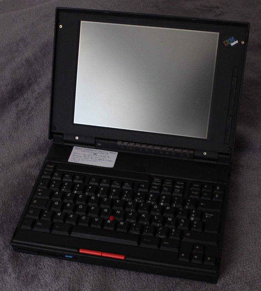 IBM Thinkpad 750C ouvert